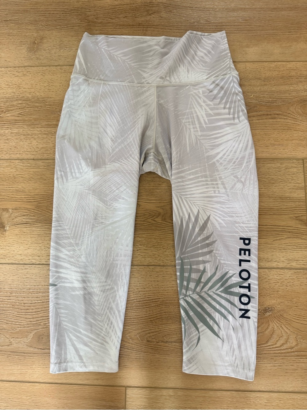 Peloton Light Gray Palm Print Crop Leggings- ladies medium